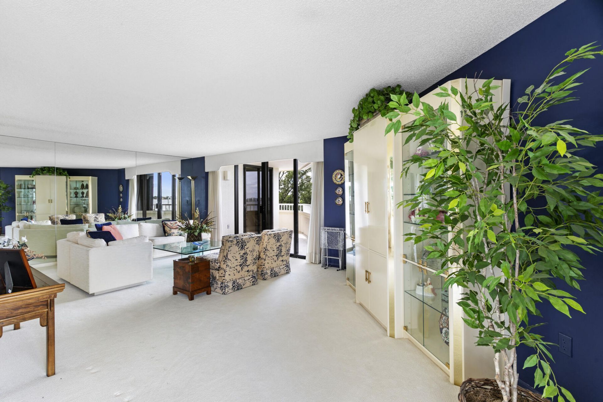 5070 N Ocean Drive, Unit 2c, Singer Island, FL 33404 Photo