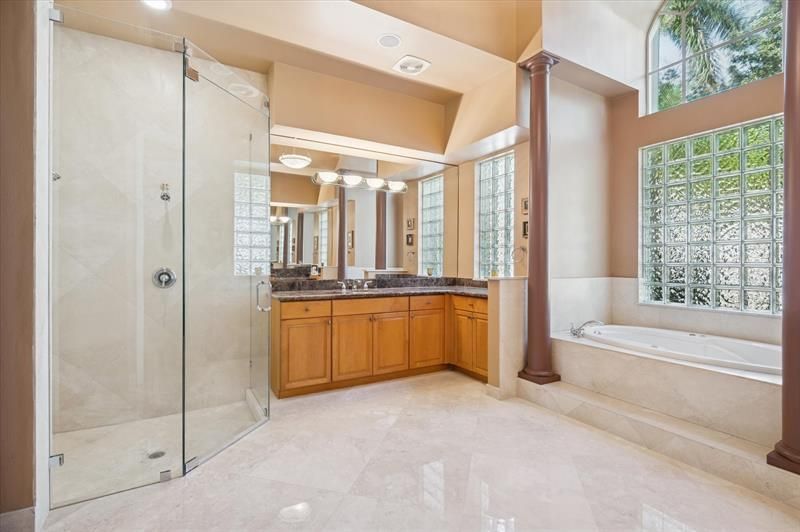 10372 N Lake Vista Cir, Davie, FL 33328 Photo