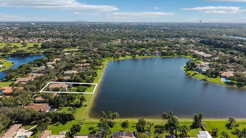 10372 N Lake Vista Cir, Davie, FL 33328 Photo