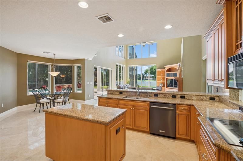 10372 N Lake Vista Cir, Davie, FL 33328 Photo