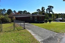 103 Hutto Court photo 4