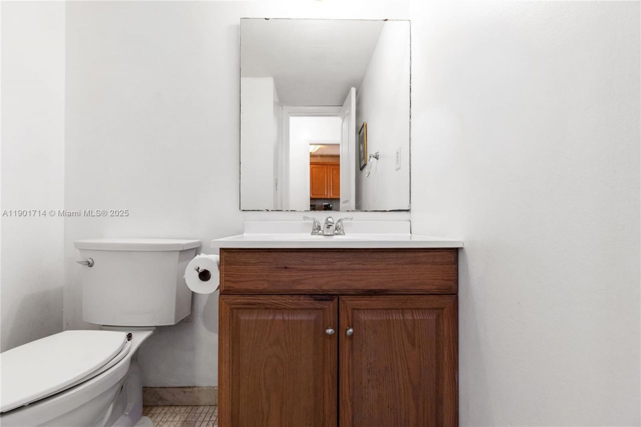 8900 Washington Blvd, Unit 404, Pembroke Pines, FL 33025 Photo