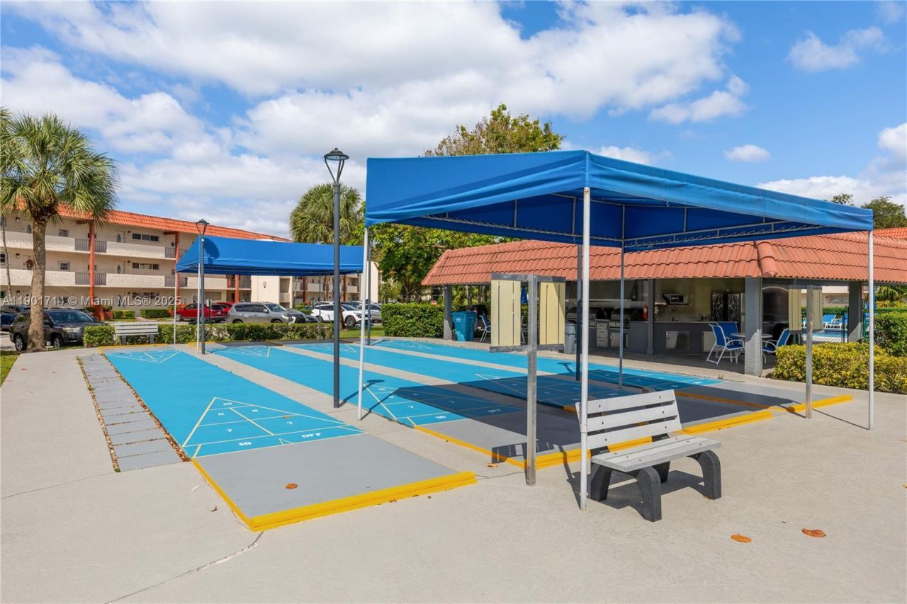 8900 Washington Blvd, Unit 404, Pembroke Pines, FL 33025 Photo