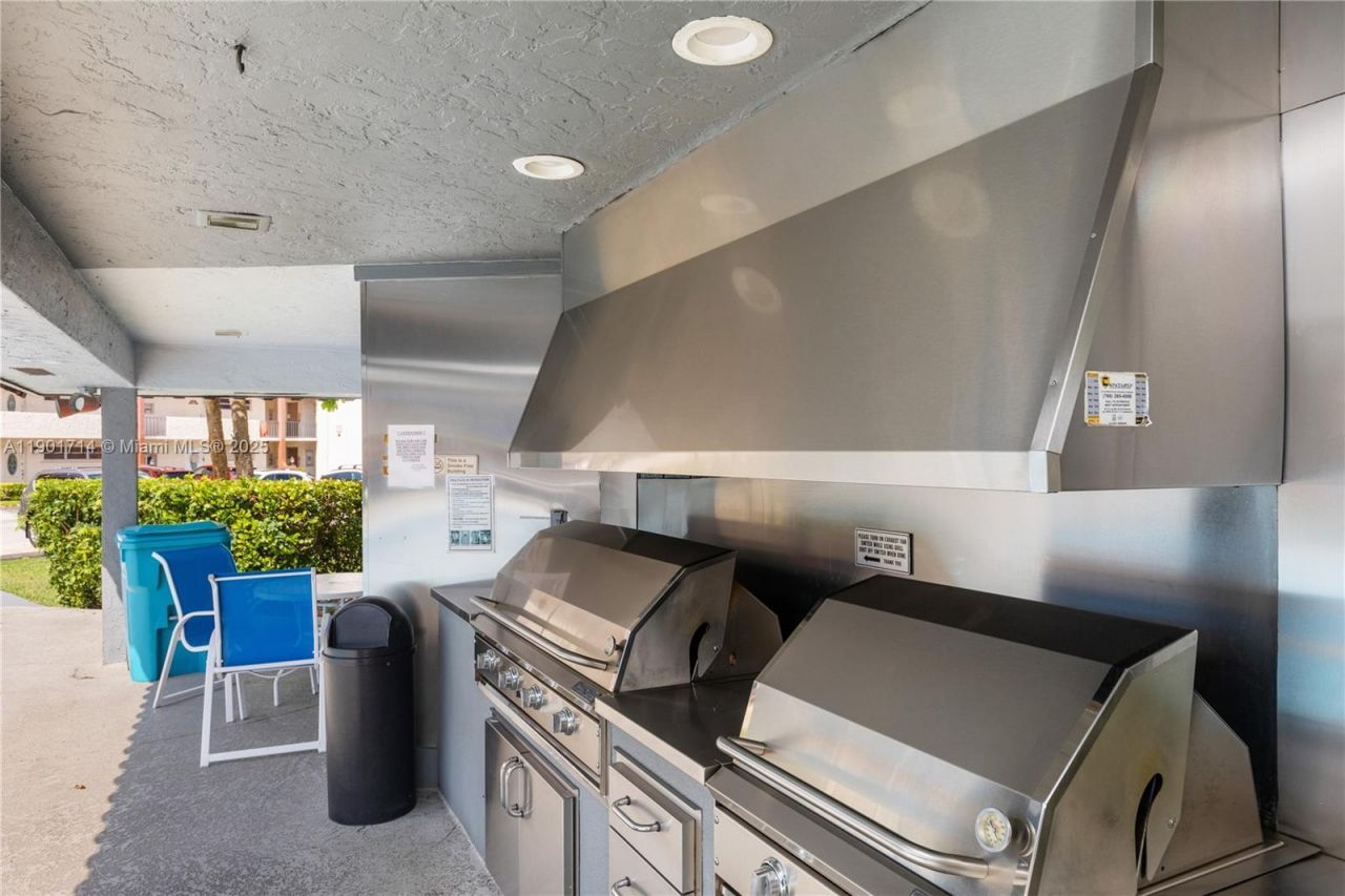 8900 Washington Blvd, Unit 404, Pembroke Pines, FL 33025 Photo