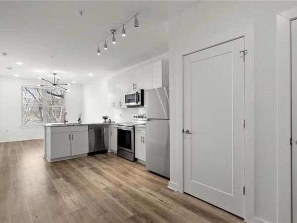 525 Parkway Drive NE, Unit 203, Atlanta, GA 30308