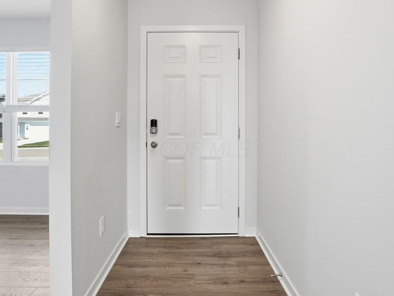 938 Sherwood Loop, Bellefontaine, OH 43311 Photo 6