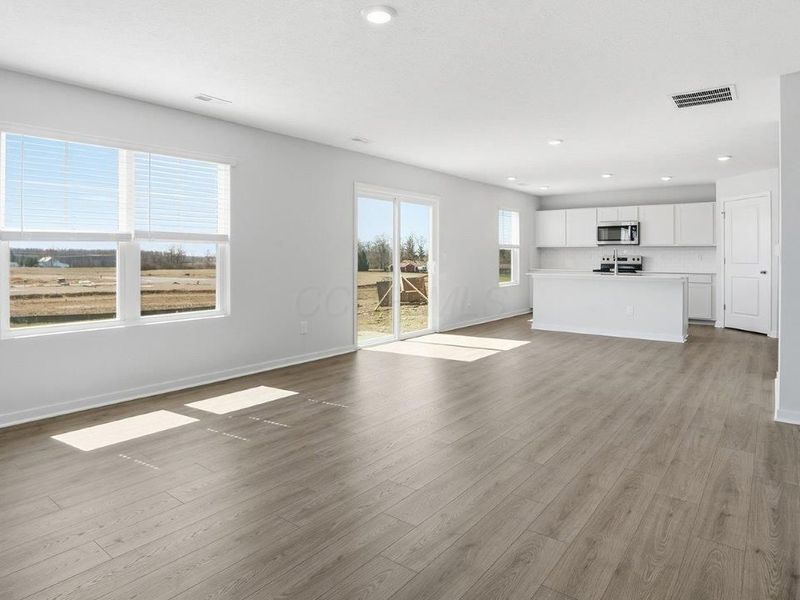 938 Sherwood Loop, Bellefontaine, OH 43311 Photo 8