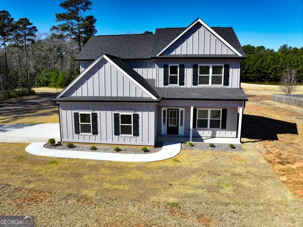 705 Riverside Estates, Lanett, AL 36863