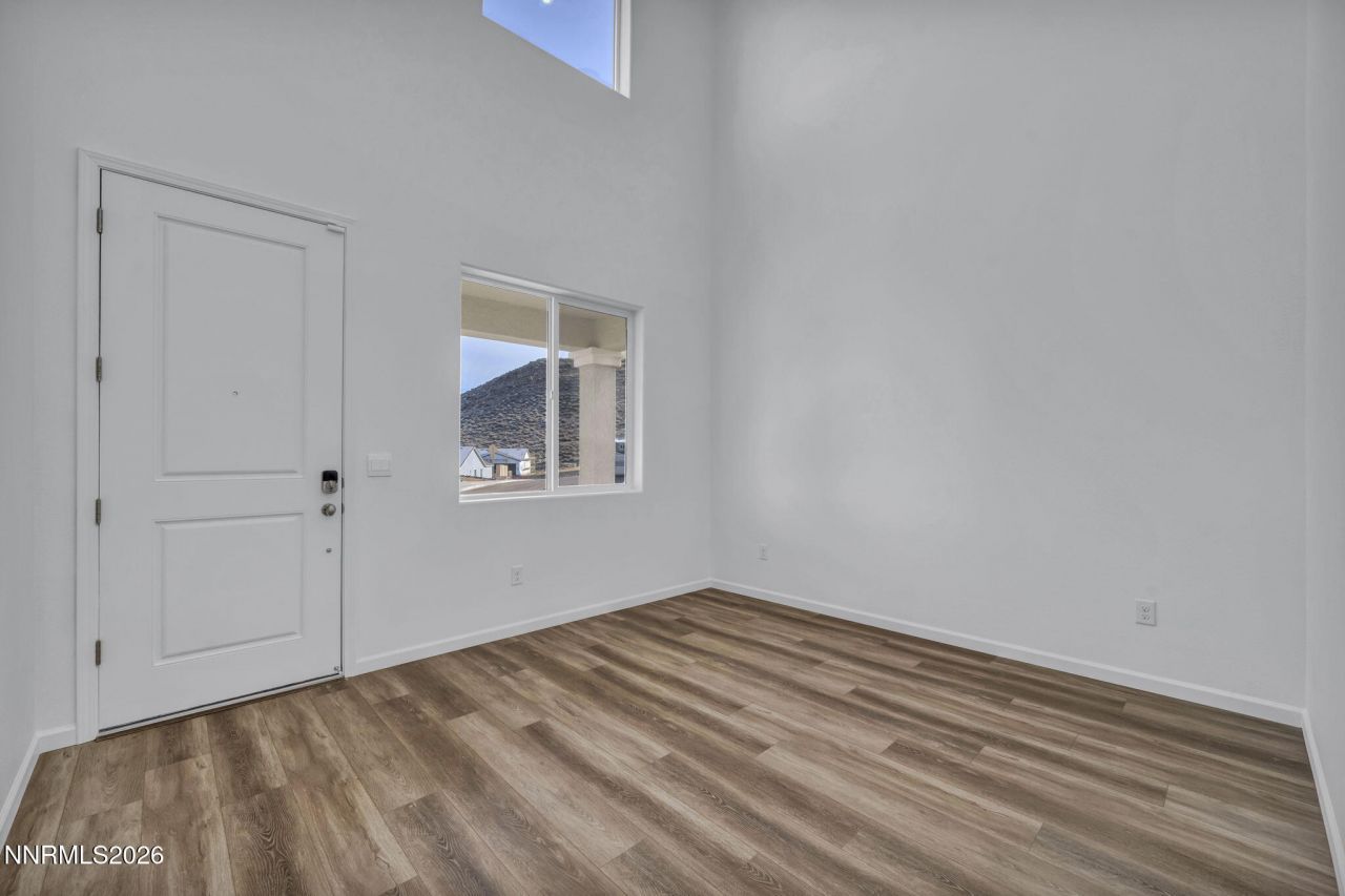 690 E Patrician Drive, Reno, NV 89506 Photo