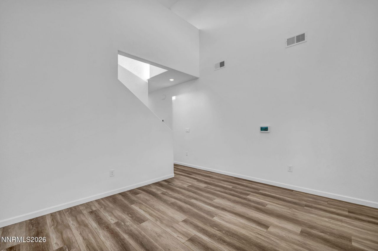 690 E Patrician Drive, Reno, NV 89506 Photo