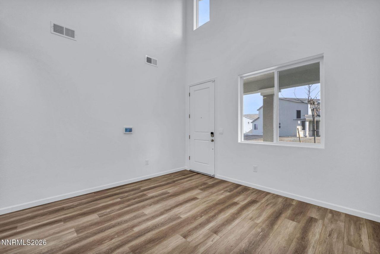 690 E Patrician Drive, Reno, NV 89506 Photo