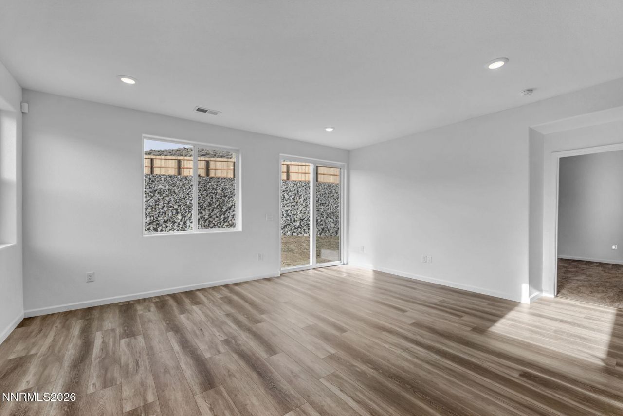 690 E Patrician Drive, Reno, NV 89506 Photo