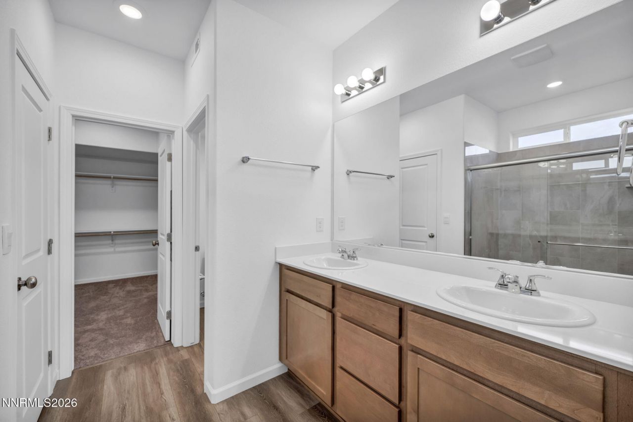 690 E Patrician Drive, Reno, NV 89506 Photo