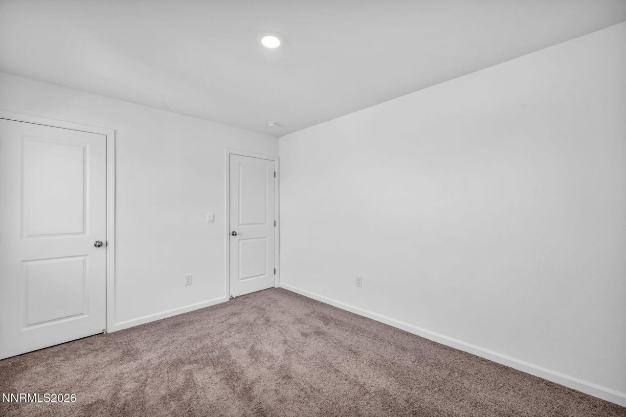 690 E Patrician Drive, Reno, NV 89506 Photo