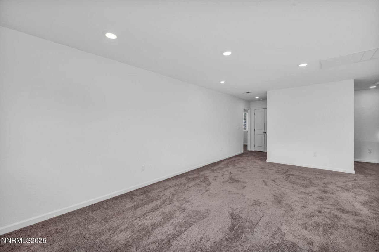 690 E Patrician Drive, Reno, NV 89506 Photo