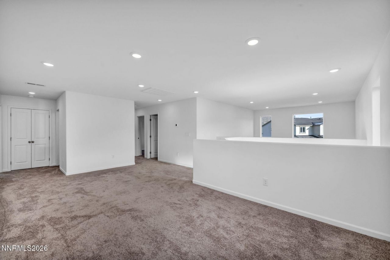 690 E Patrician Drive, Reno, NV 89506 Photo