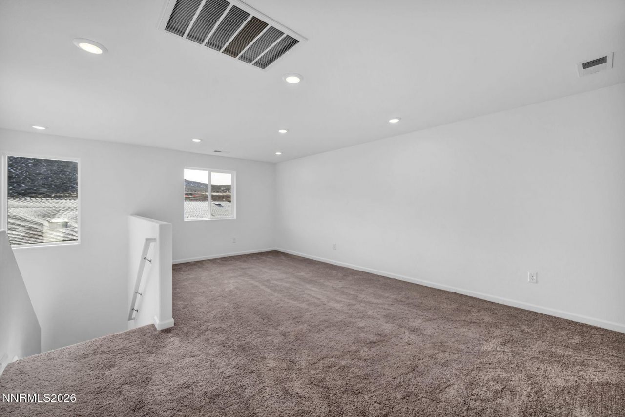 690 E Patrician Drive, Reno, NV 89506 Photo