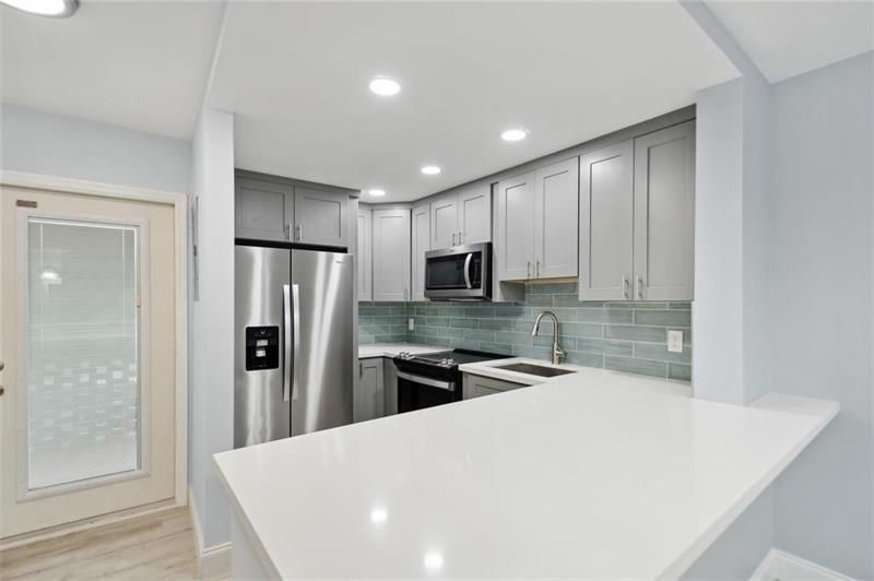 2731 NE 14th Street Causeway, Unit 232, Pompano Beach, FL 33062 Photo