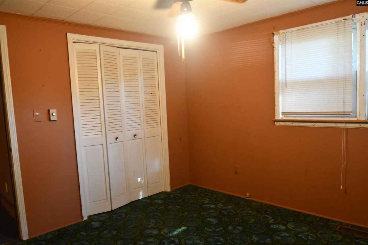 2402 Rosalyn Drive Photo 11