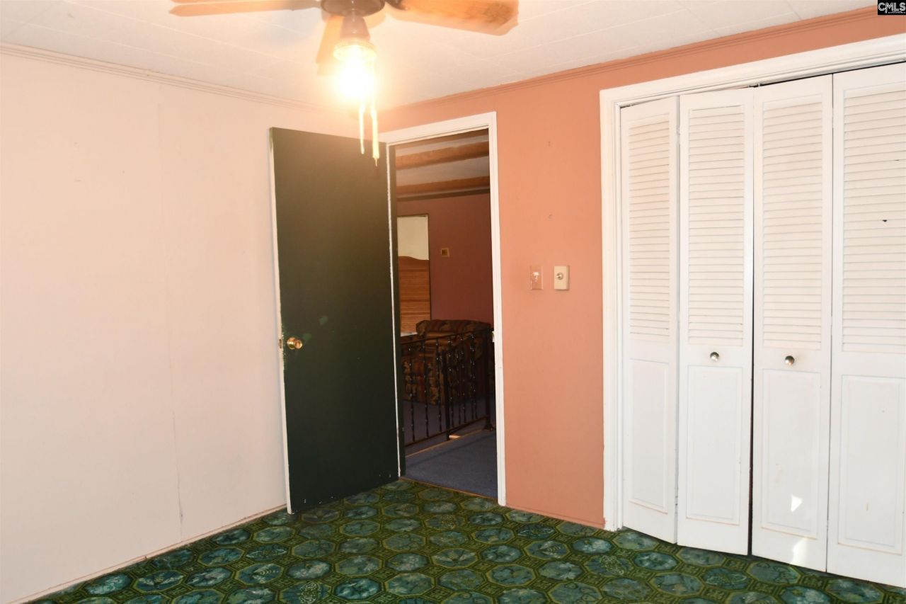 2402 Rosalyn Drive Photo 12