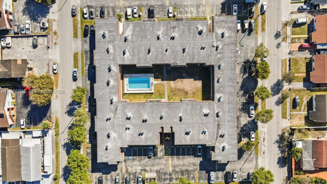 1275 W 35th St, Unit 55B, Hialeah, FL 33012 Photo