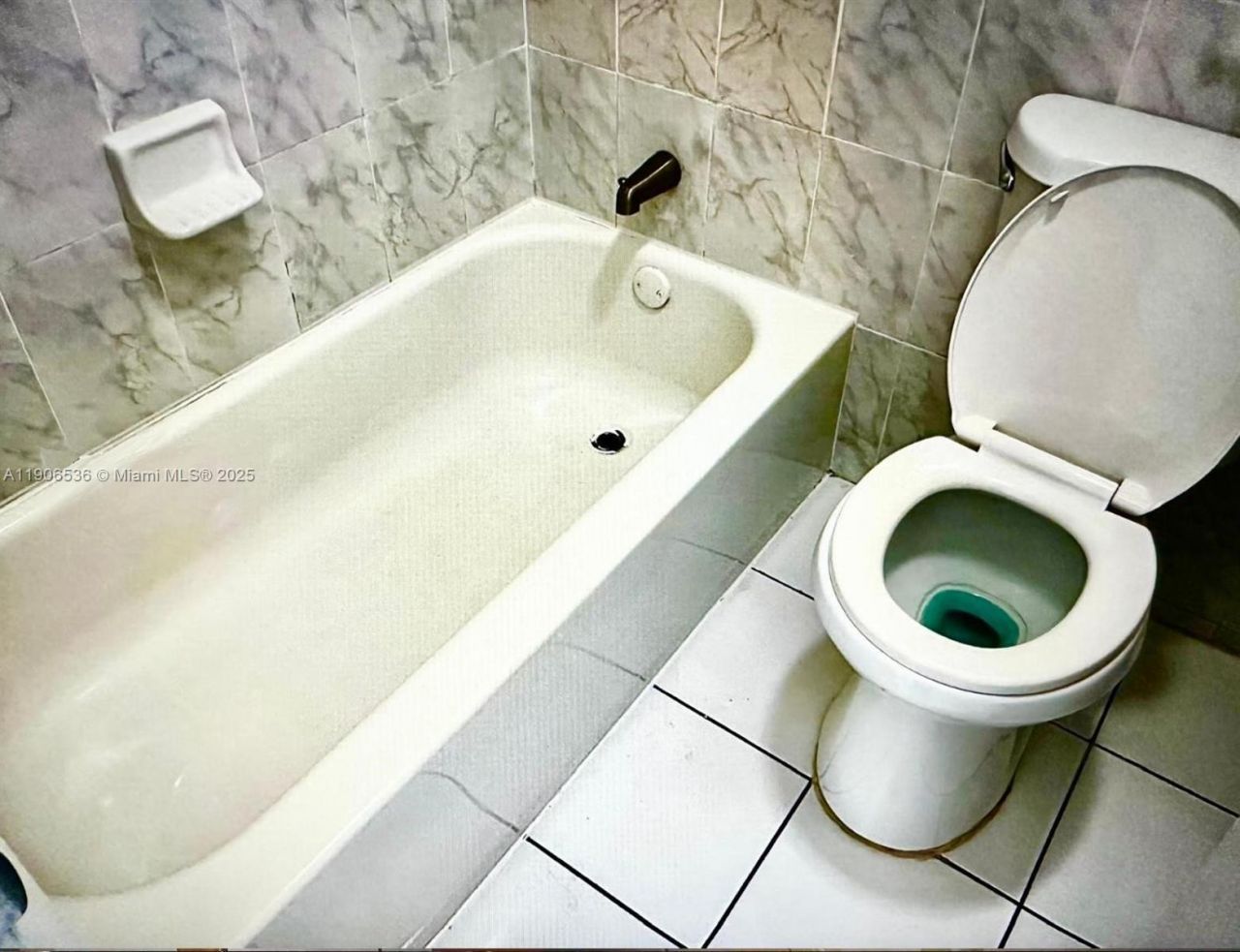 1275 W 35th St, Unit 55B, Hialeah, FL 33012 Photo