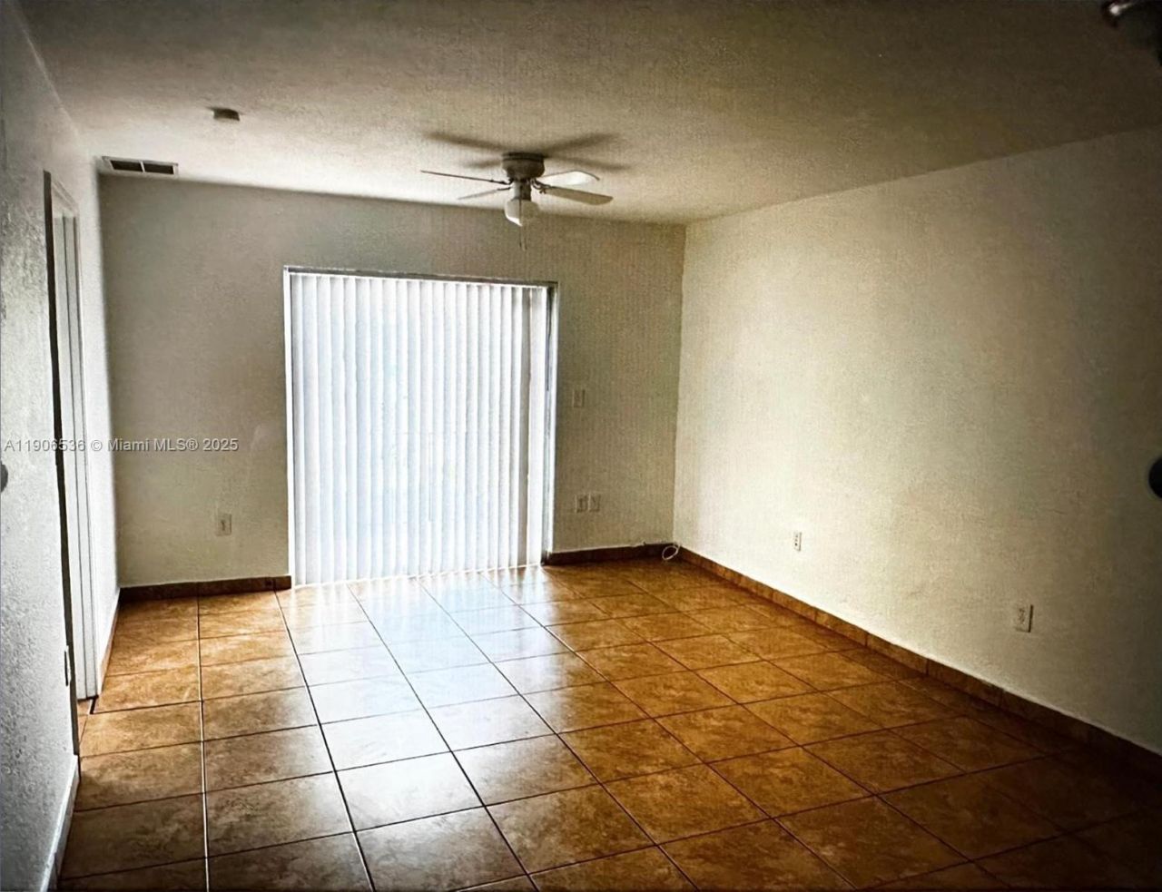 1275 W 35th St, Unit 55B, Hialeah, FL 33012 Photo