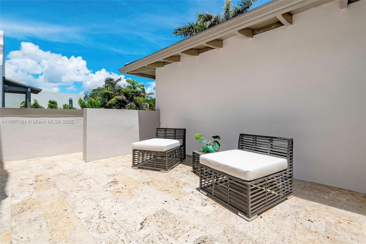 7745 SW 54th Ave, Miami, FL 33143 Photo