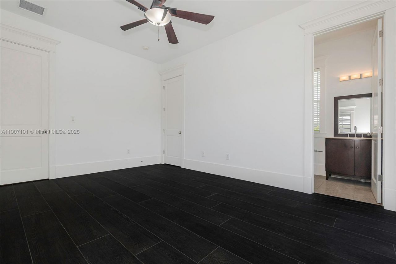 7745 SW 54th Ave, Miami, FL 33143 Photo