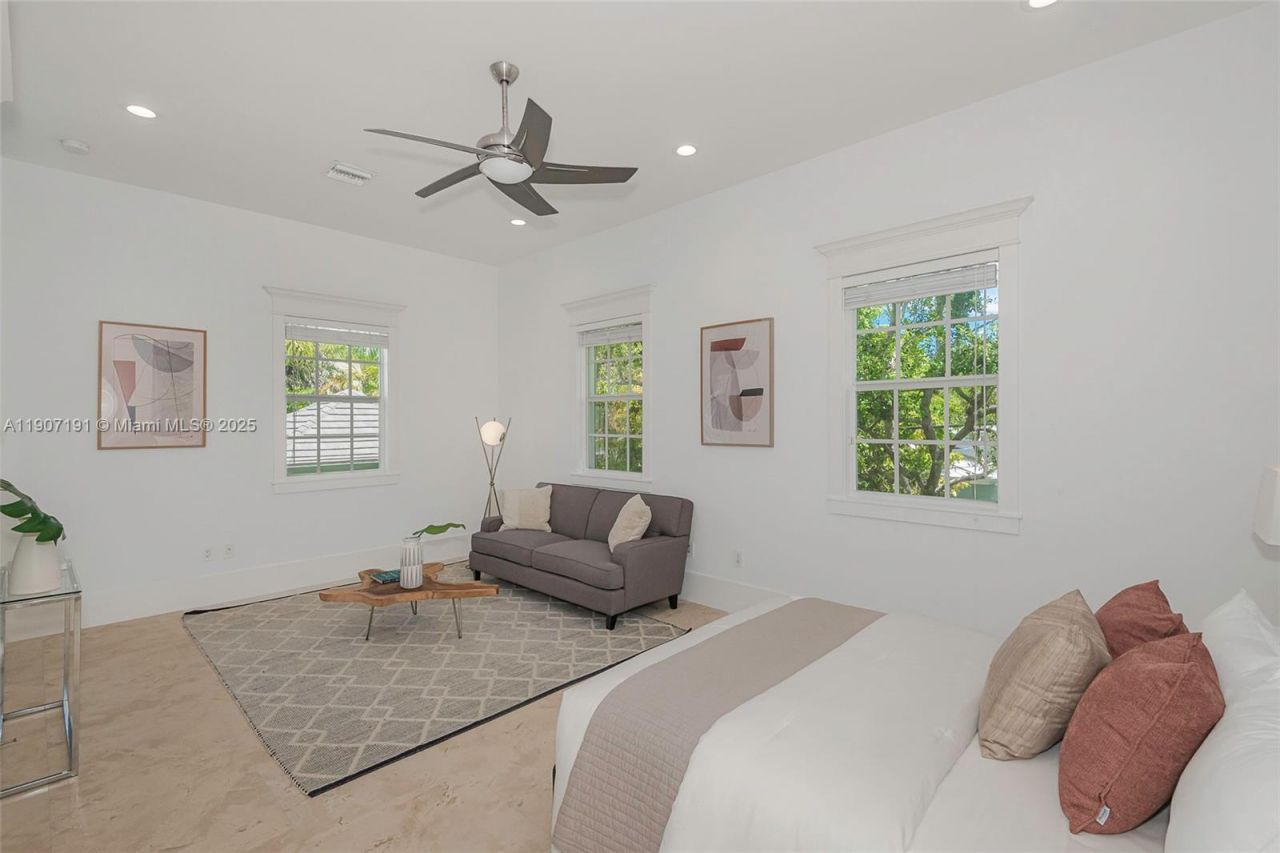 7745 SW 54th Ave, Miami, FL 33143 Photo