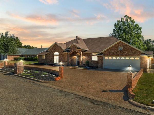 906 Greenleaf Drive, Mexia, TX 76667