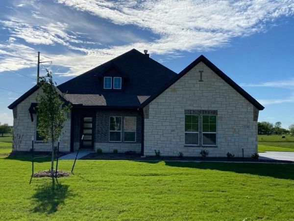 118 Hillview Trail, Decatur, TX 76234