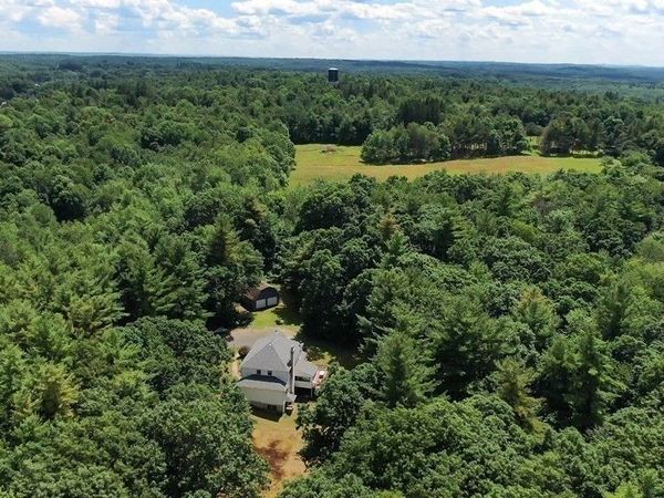 217 Grove St, Paxton, MA 01612