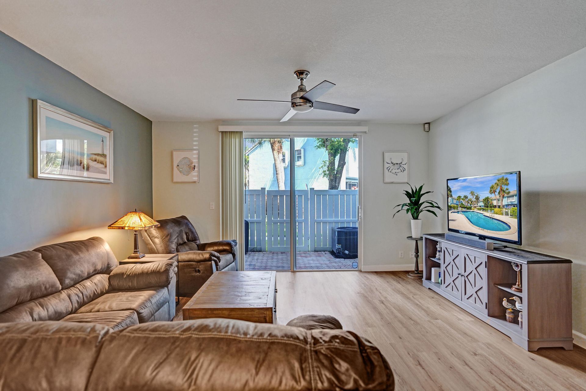 1028 Jeffery Street, Boca Raton, FL 33487 Photo