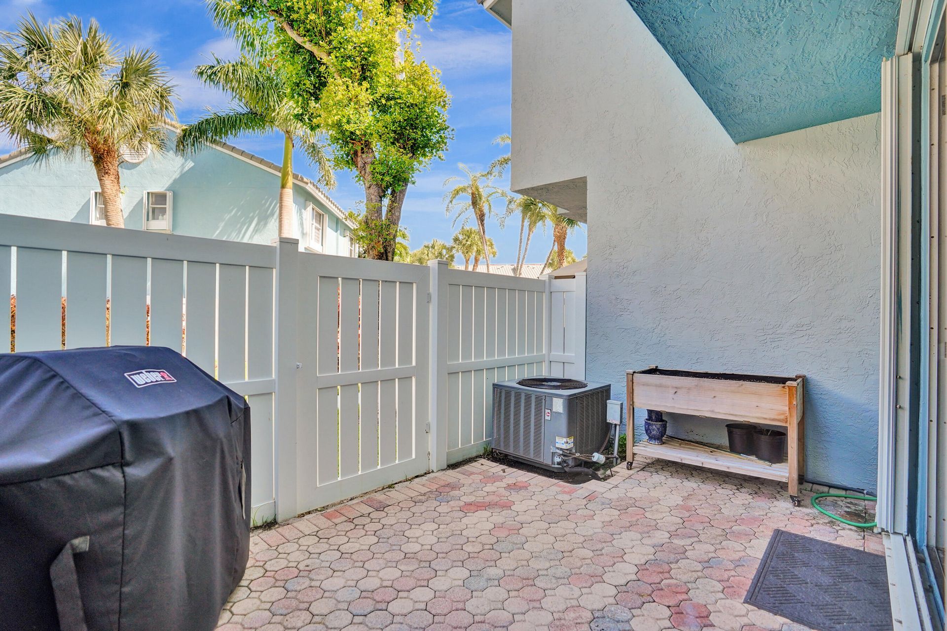 1028 Jeffery Street, Boca Raton, FL 33487 Photo