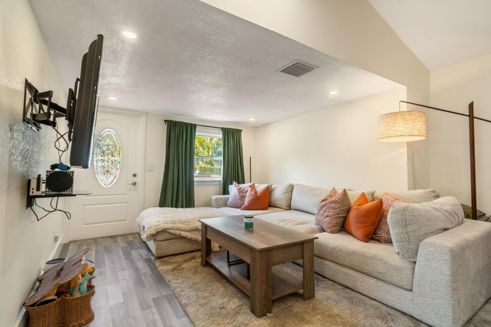 710 S Pine Street, Lake Worth Beach, FL 33460 Photo