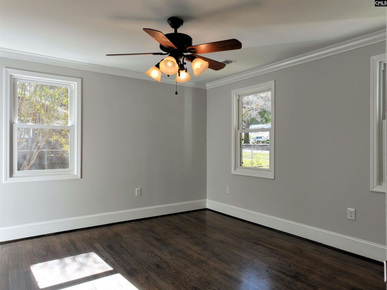 309 Rose Drive  Photo 13