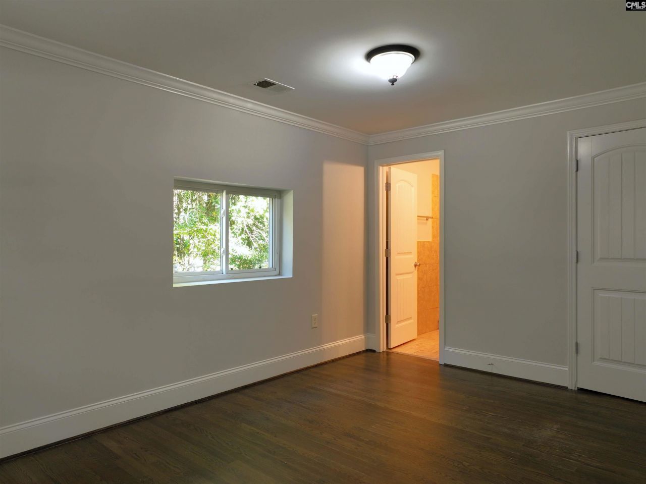 309 Rose Drive  Photo 17