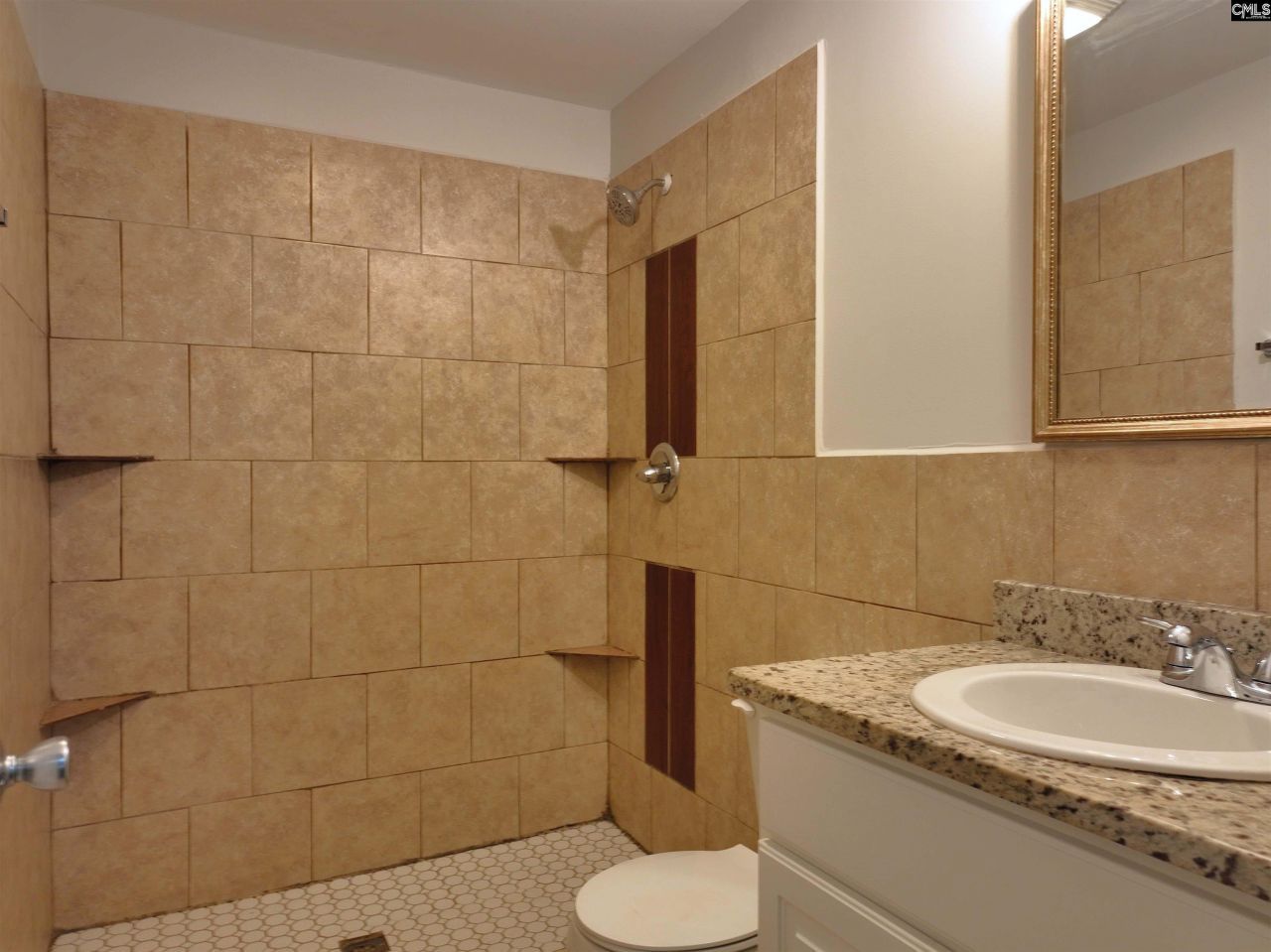 309 Rose Drive  Photo 19