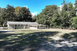 309 Rose Drive  photo 4