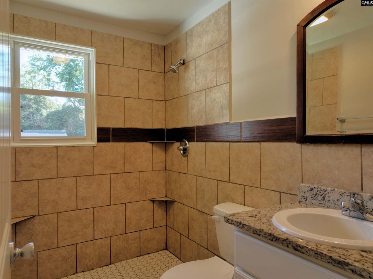 309 Rose Drive  Photo 22