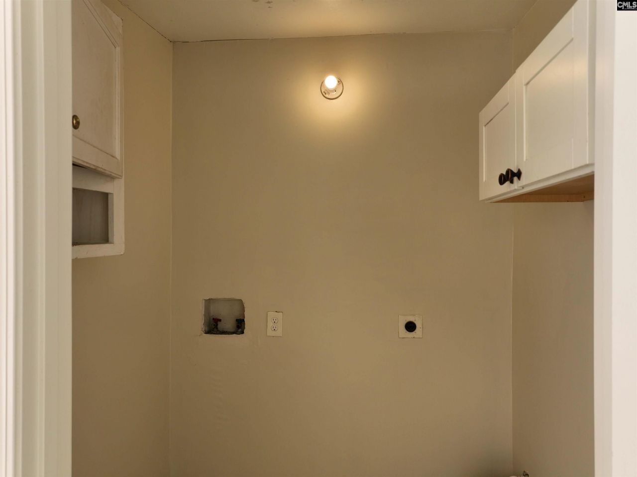 309 Rose Drive  Photo 23