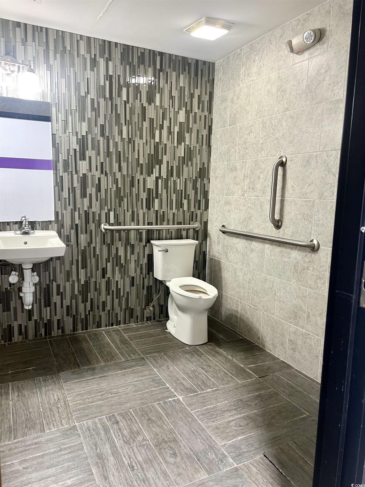 1460 Dividend Loop Photo 12