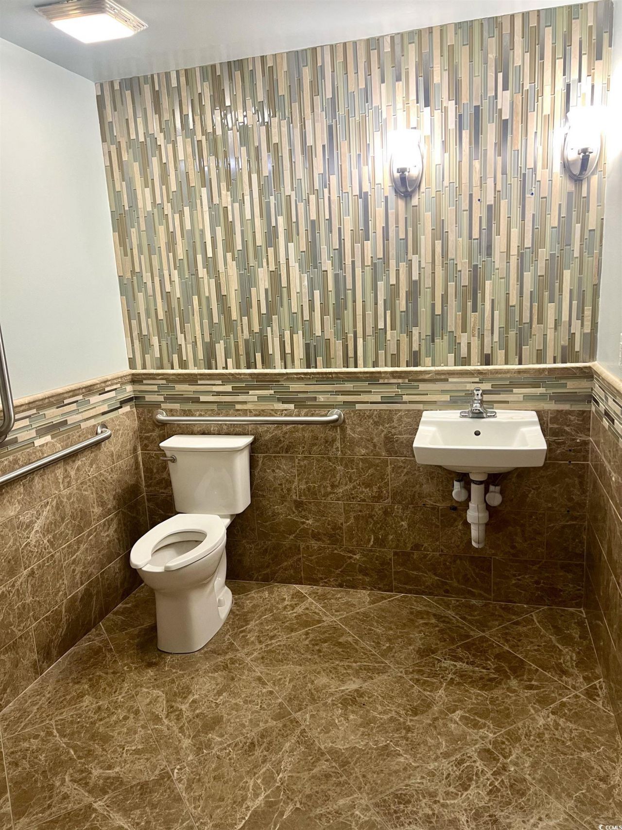 1460 Dividend Loop Photo 13