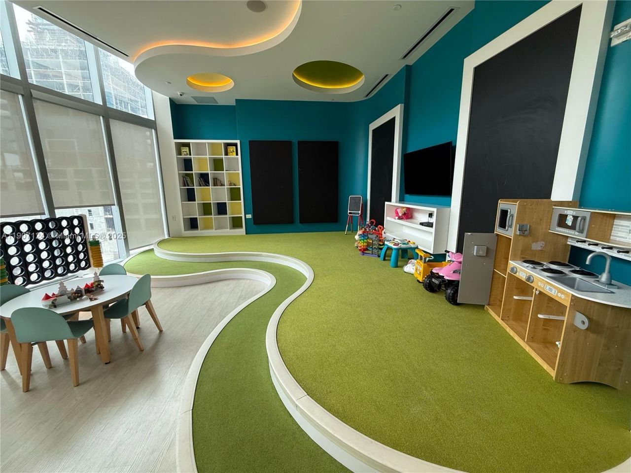 851 NE 1st Ave, Unit 4811, Miami, FL 33132 Photo