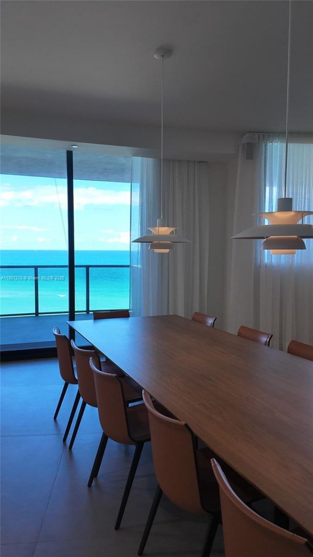 18555 Collins Ave, Unit 905, Sunny Isles Beach, FL 33160 Photo