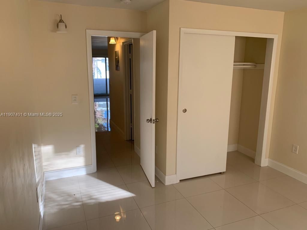 1511 NE 117th St, Unit 2, Miami, FL 33161 Photo