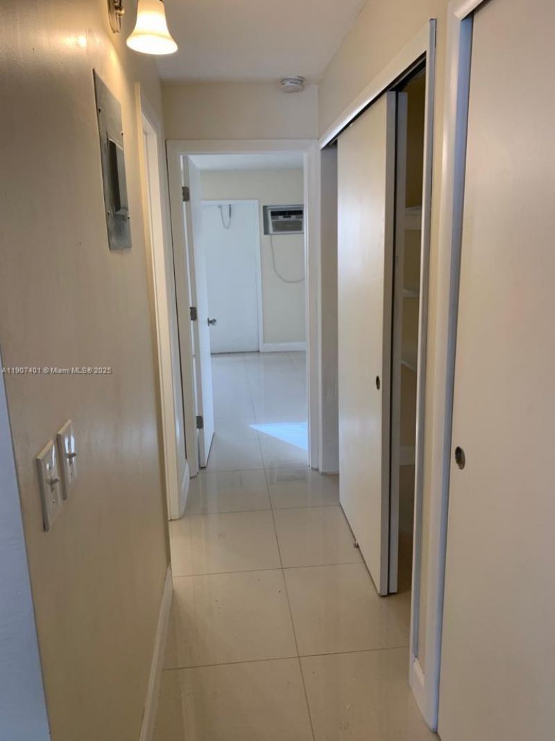 1511 NE 117th St, Unit 2, Miami, FL 33161 Photo