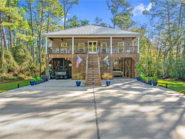 124 Buchanan Street, Dauphin Island, AL 36528