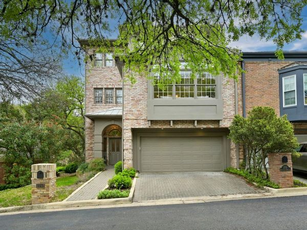 2712 Hillview Green LN, Austin, TX 78703